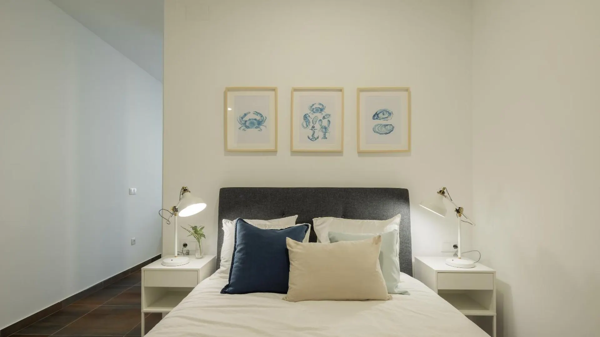 Estudios Y Apartamentos El Antiguo Balneario Ha Cadiz